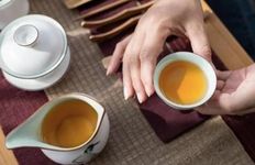 茶艺师工资一般多少一个月 2022茶艺师的前景和收入分析