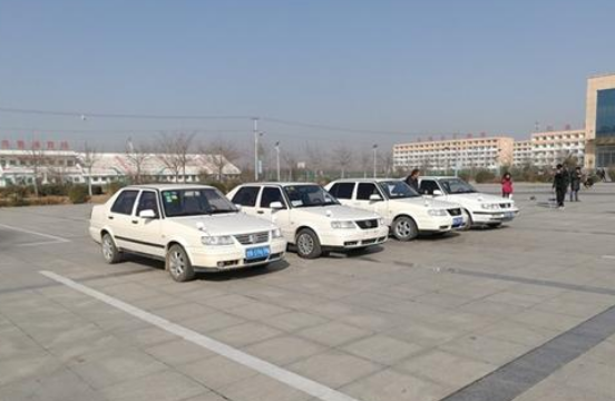 为期7天的驾驶证培训每天要多久（车管所学习每天多久）