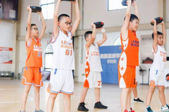 篮球培训班价格一般多少 篮球班培训班收费标准介绍