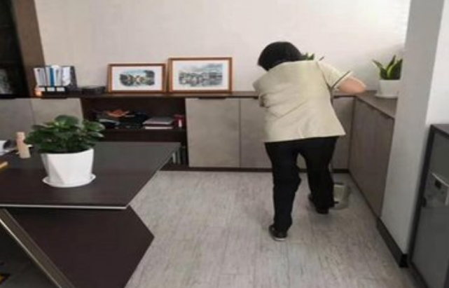 装修保洁一般多少钱一平（新房装修保洁报价明细表）